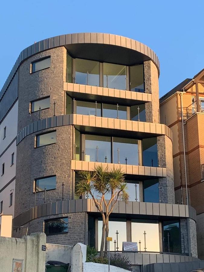 2 The View Apartments Ilfracombe - Seafront, Parking, Lift, Ev Exteriör bild