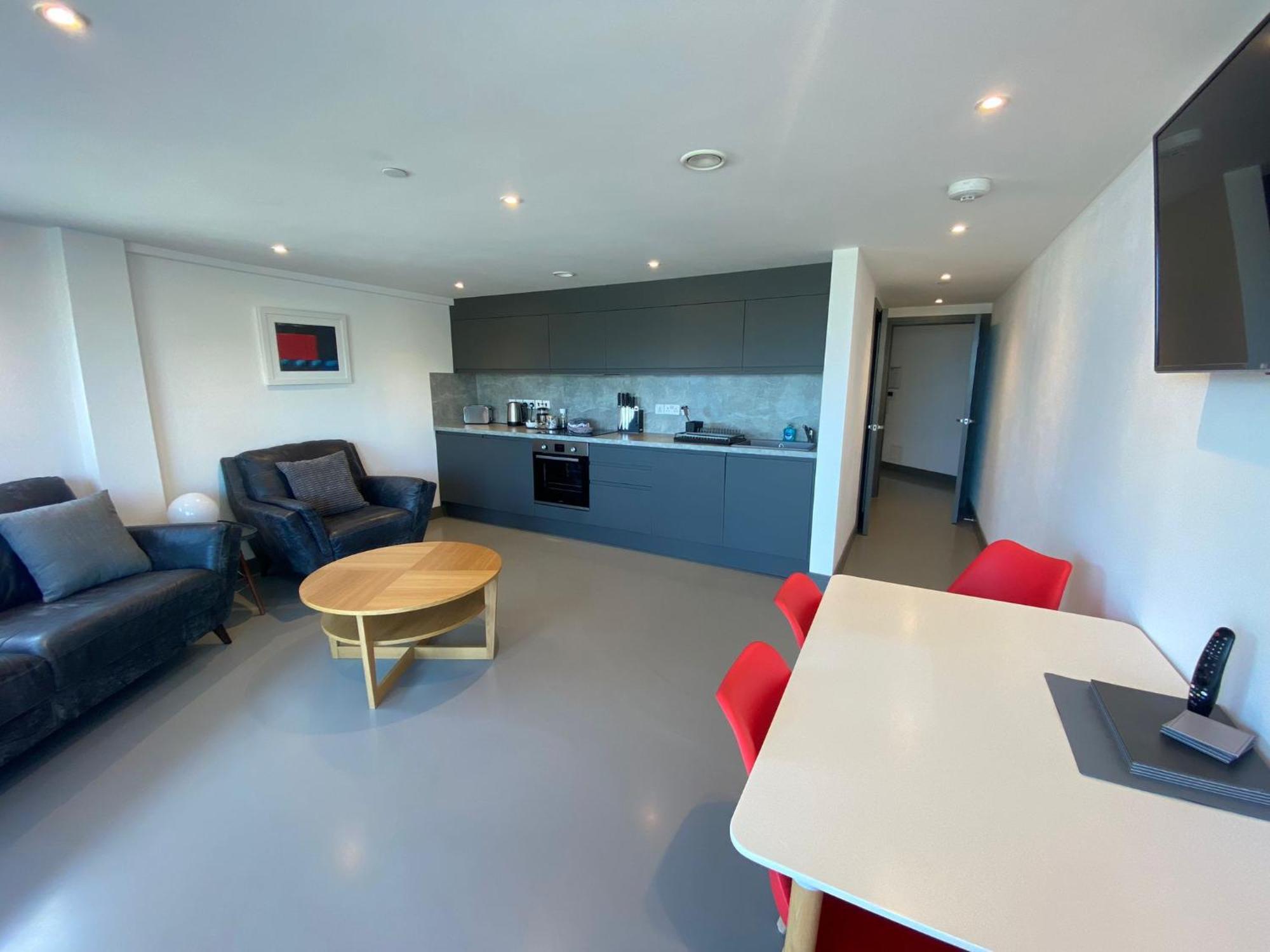 2 The View Apartments Ilfracombe - Seafront, Parking, Lift, Ev Exteriör bild
