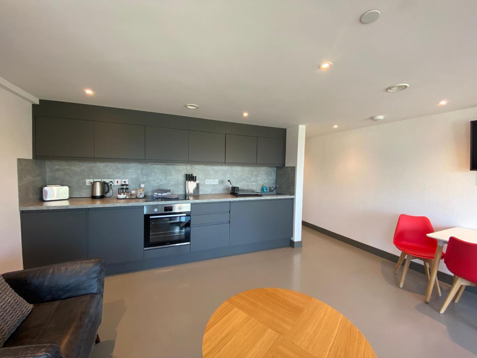 2 The View Apartments Ilfracombe - Seafront, Parking, Lift, Ev Exteriör bild